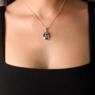 Pingente de Prata Coruja e Lua