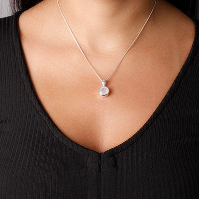 Pingente de Prata com Pedra da Lua