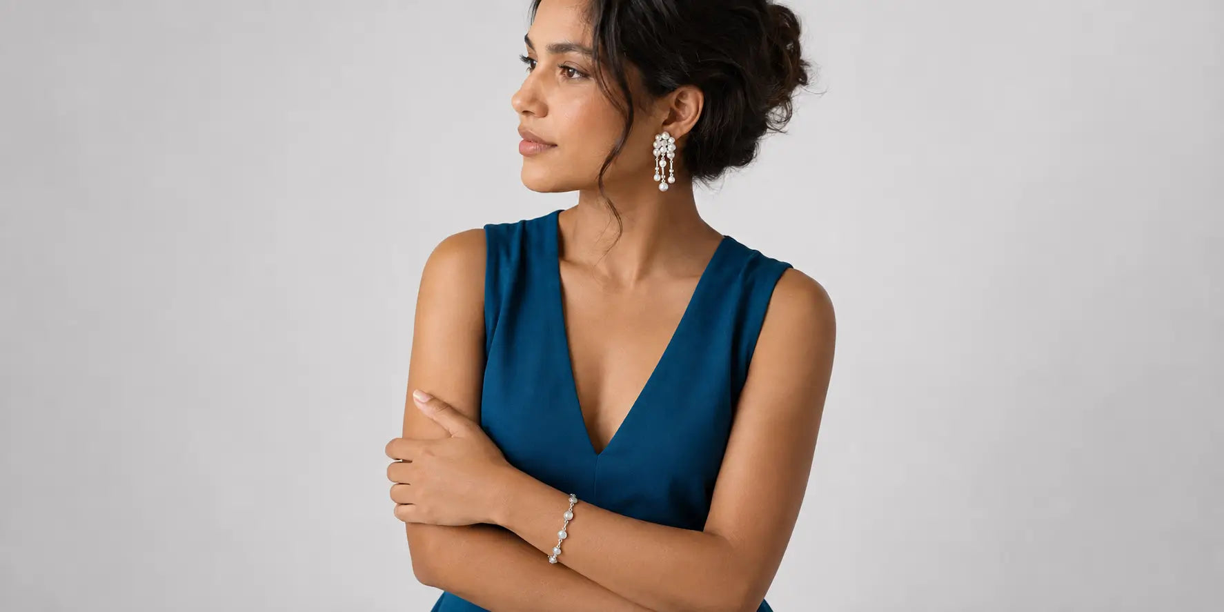 9 ideias de acessórios para usar com vestido azul
