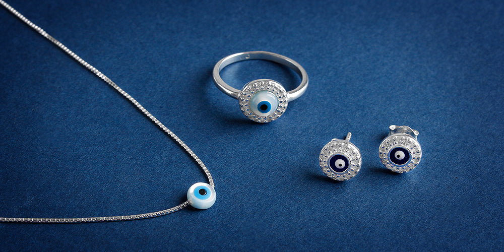 Olho grego: história e significado da famosa jóia de proteção