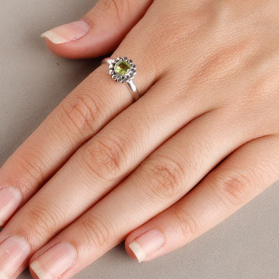 Anel de Prata com Peridoto - 55800