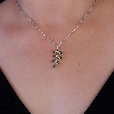 Pingente de Prata Folha com Peridoto - 64055