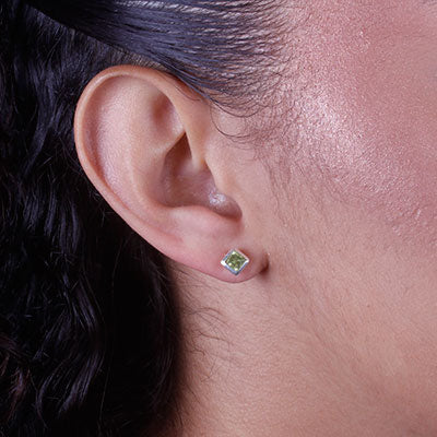 Brinco de Prata com Peridoto - 66590 - soprata