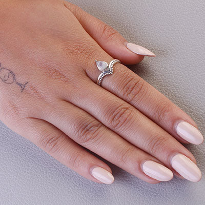 Anel de Prata com Pedra da Lua - 66850