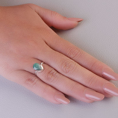 Anel de Prata com Esmeralda - 67944