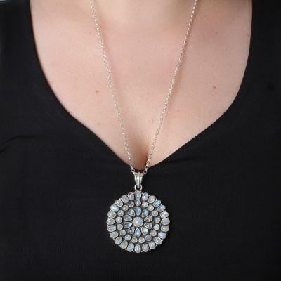 Pingente de Prata com Pedra da Lua