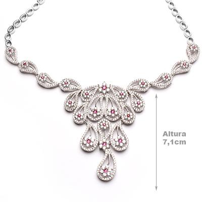 Gargantilha de Prata com Zircônias. 
