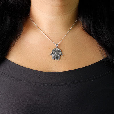 Pingente de Prata Hamsa com Marcassitas. 