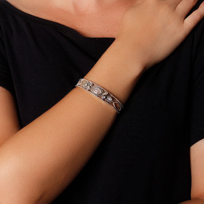 Bracelete de Prata com Pedra da Lua